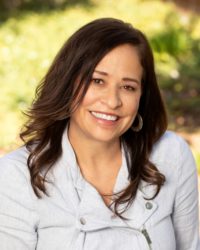 Karen Alvord Headshot